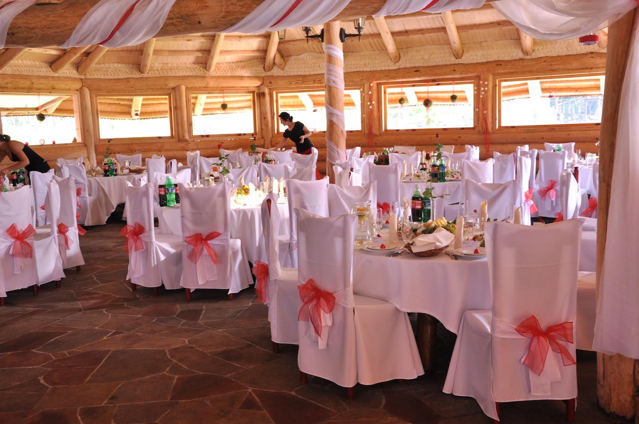 Hotel Olenka Szydlowiec Bagian luar foto